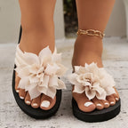 Lijana™ | Gėlės detalės sandalai