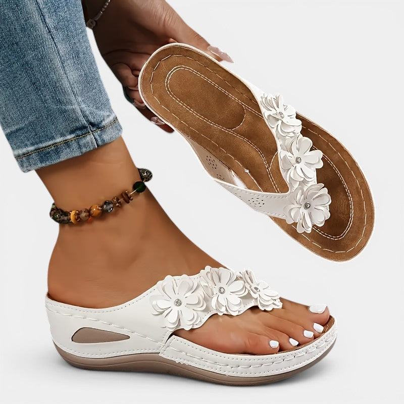 Loreta™ | Gėlių detalių sandalai