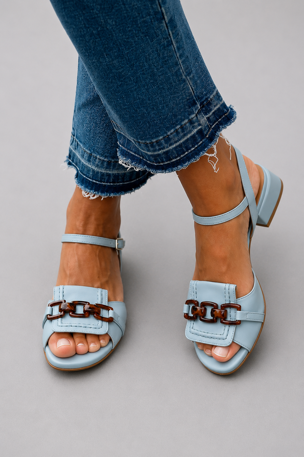 Vakarė™ | Pakrantės Elegancijos Sandalai